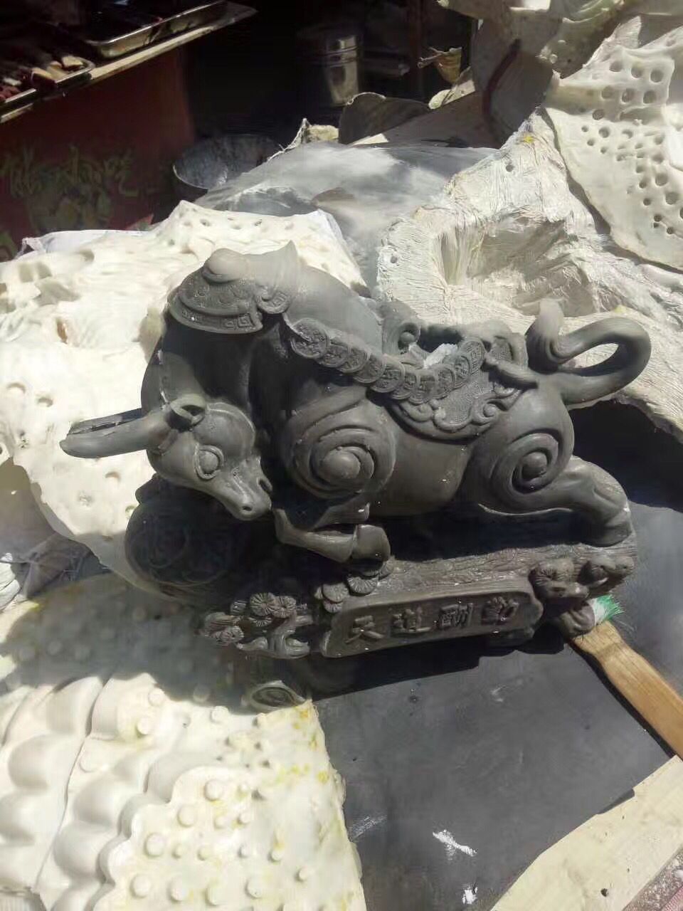 如何使用工業級模具硅膠制作模具？