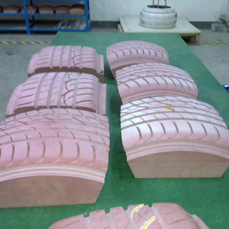 翻模輪胎模具硅膠用多少硬度的膠 ?